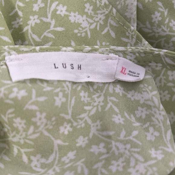 Lush Floral V-Neck Wrap Blouse - Picture 4 of 8